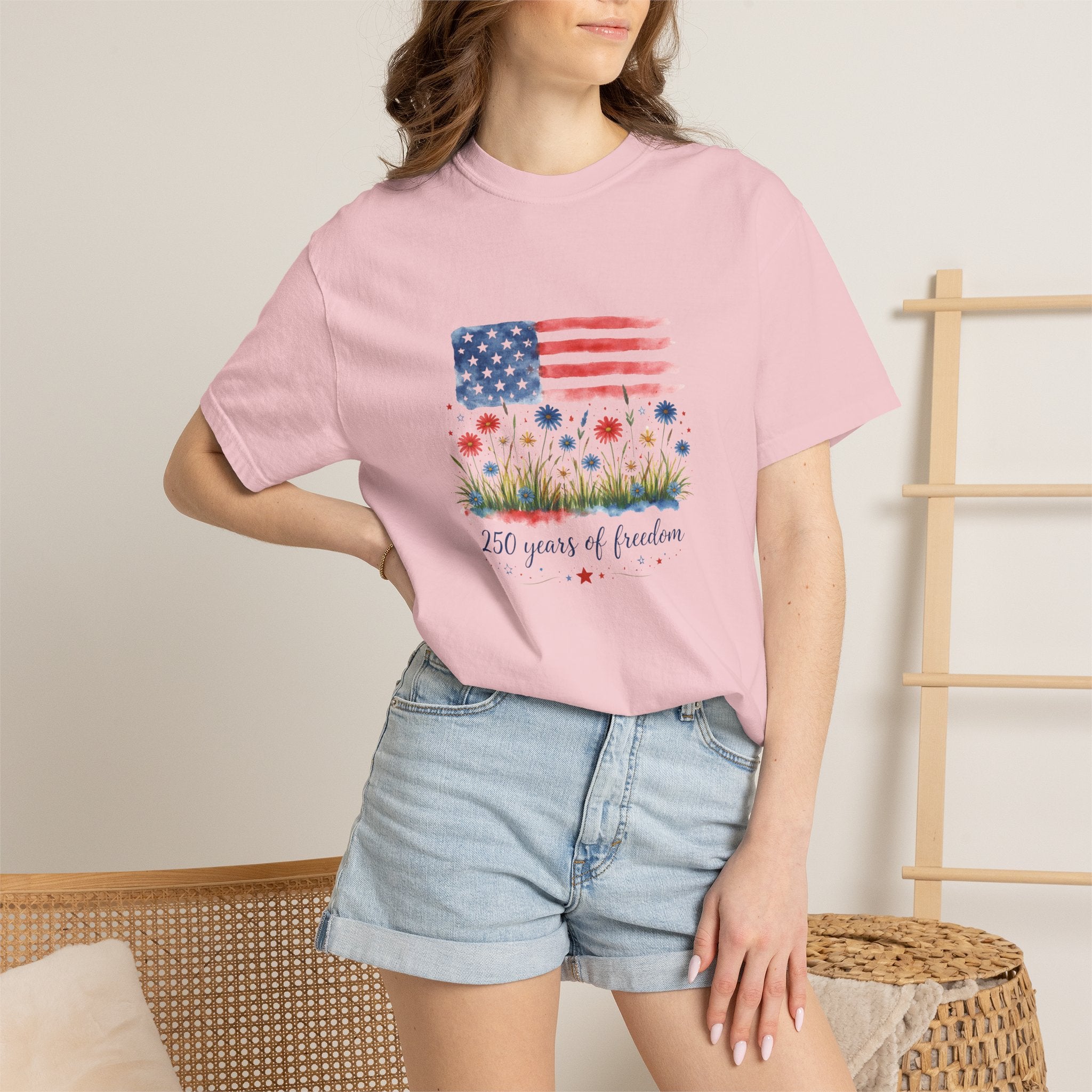 T-Shirt "250 Years of Freedom" American Flag Floral Patriotic Tee