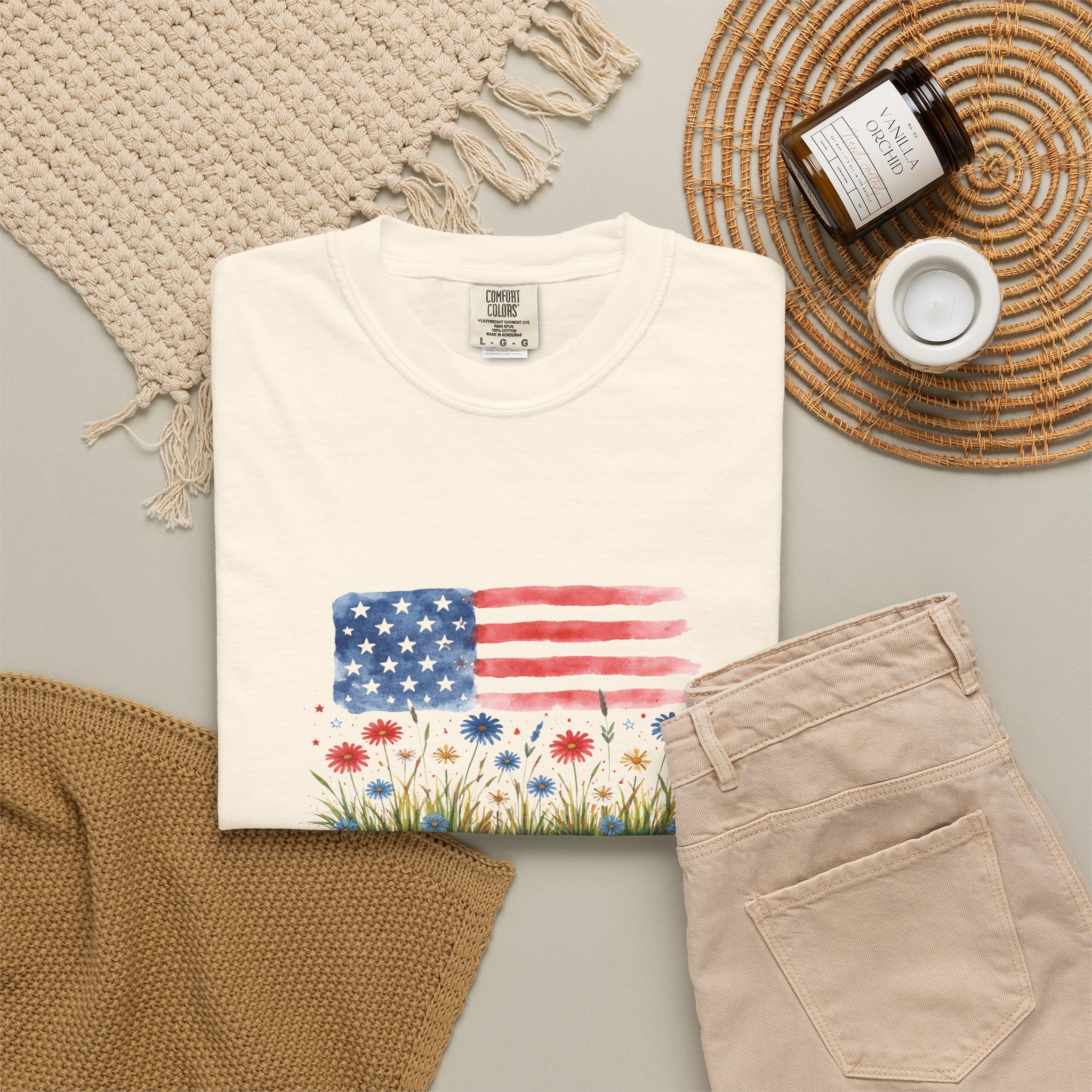 T-Shirt "250 Years of Freedom" American Flag Floral Patriotic Tee