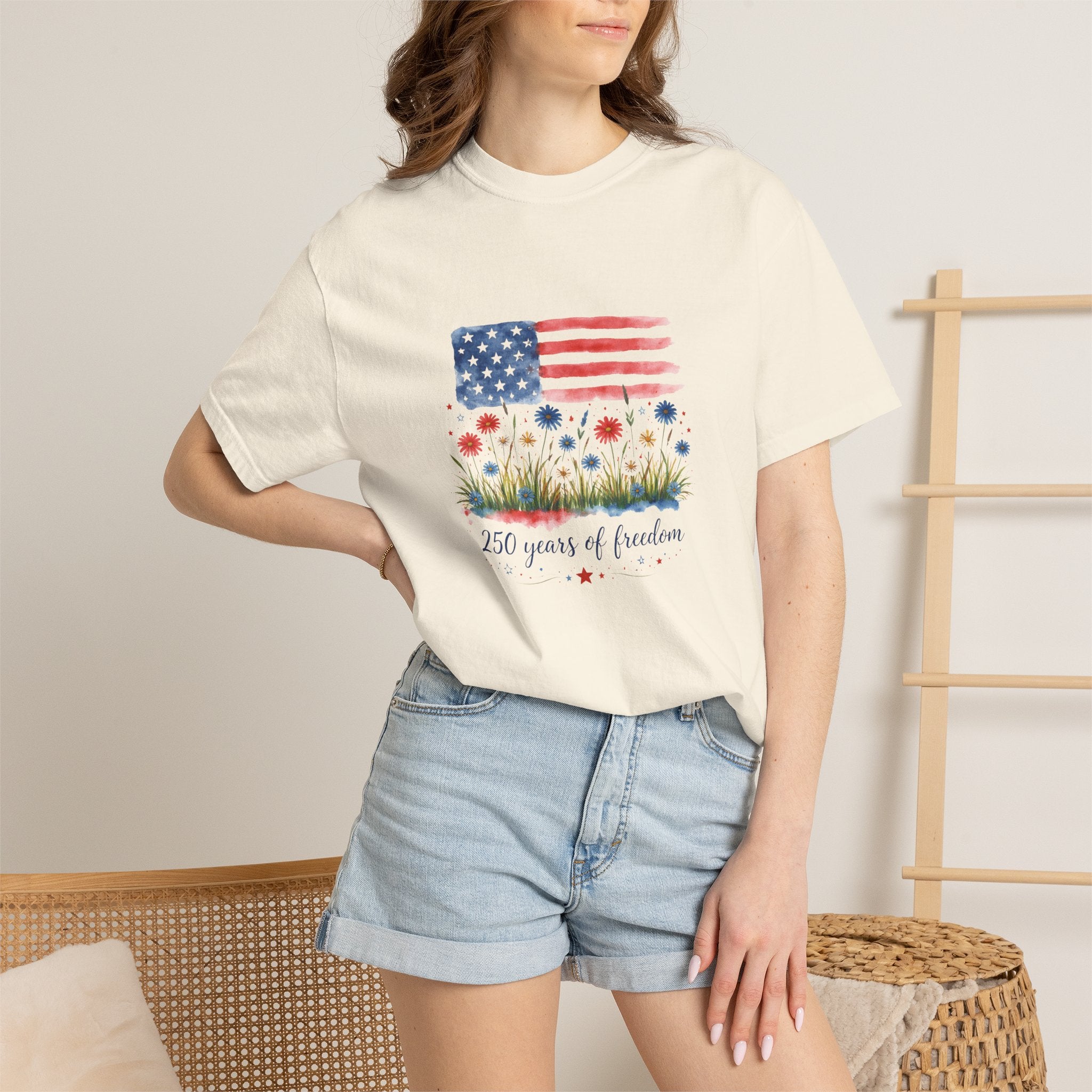 T-Shirt "250 Years of Freedom" American Flag Floral Patriotic Tee