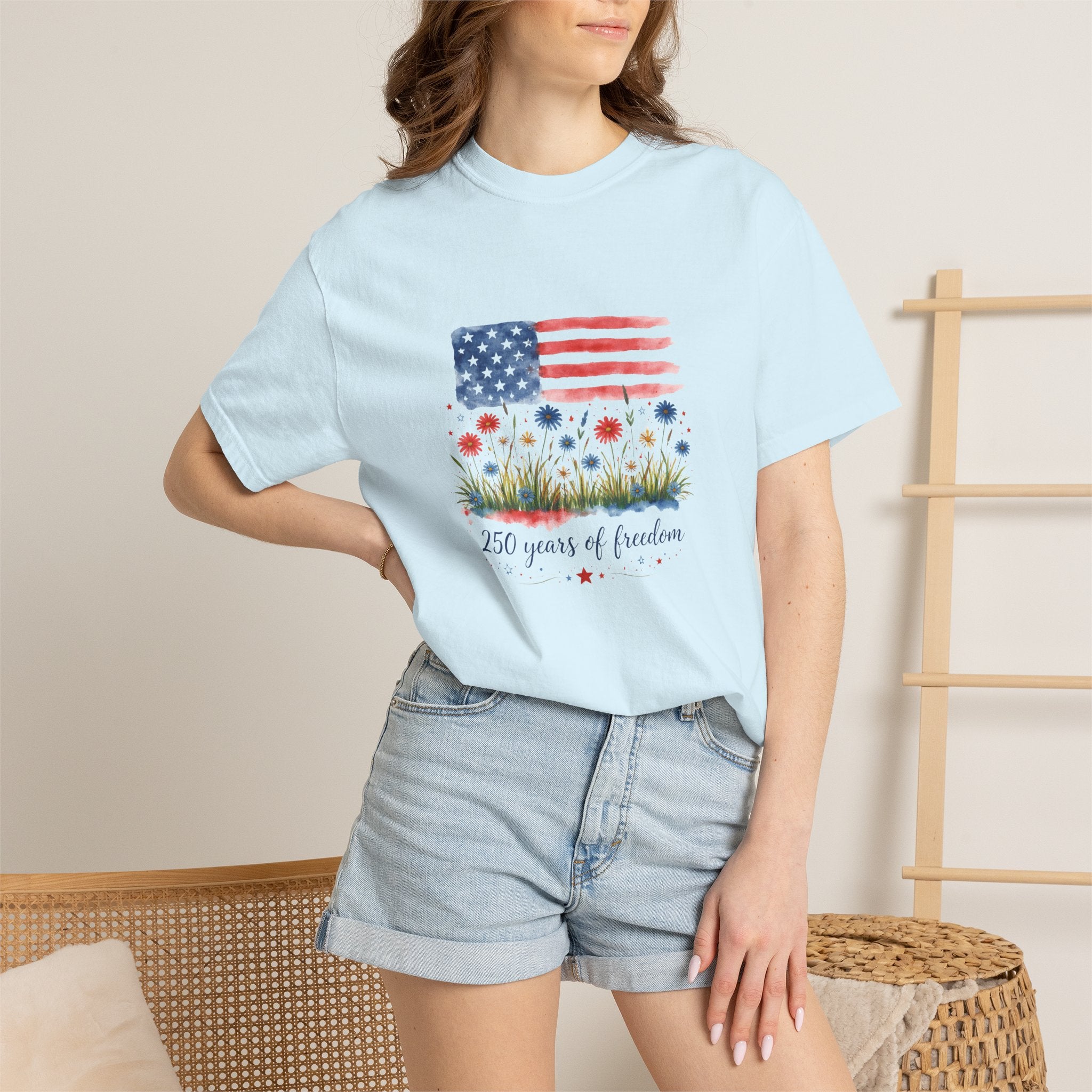 T-Shirt "250 Years of Freedom" American Flag Floral Patriotic Tee